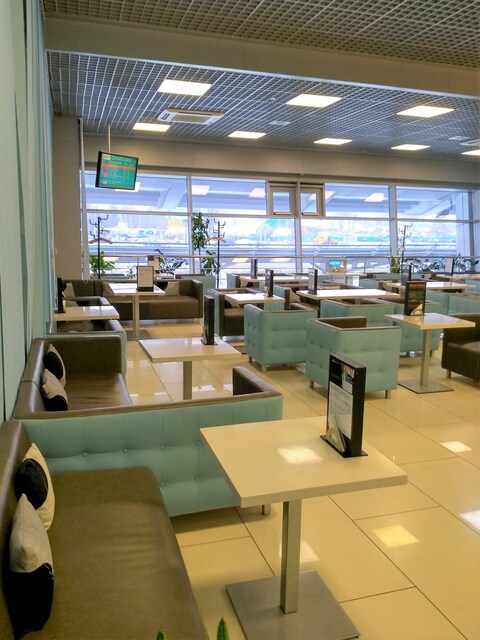 Lounge thumbnail 1