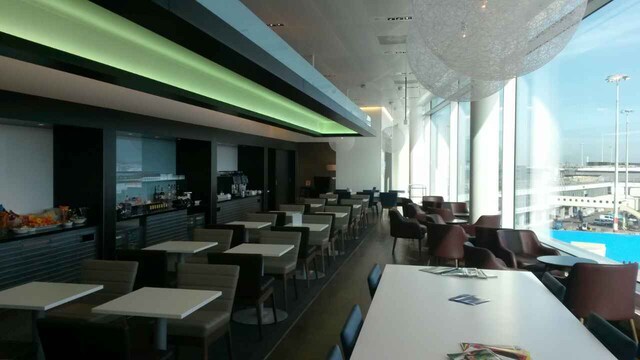 Lounge thumbnail 1