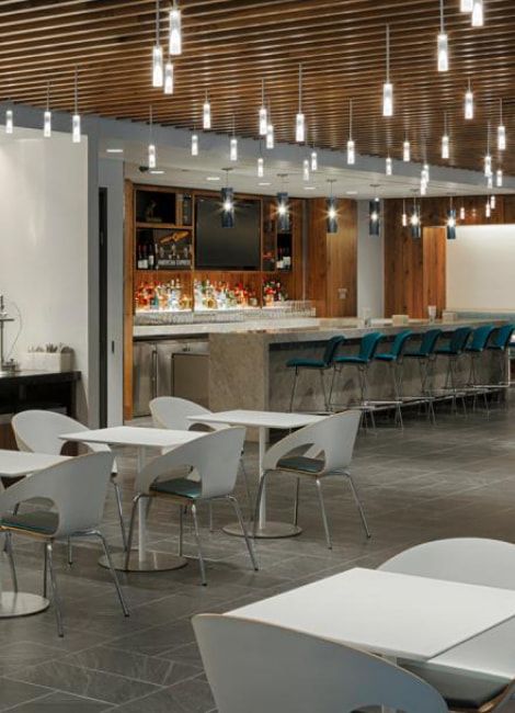 International Lounges